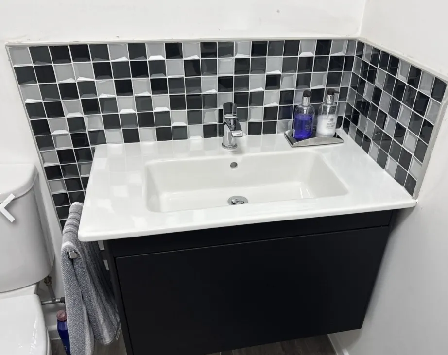 Mosaic basin splashback tiling by LN Ceramics